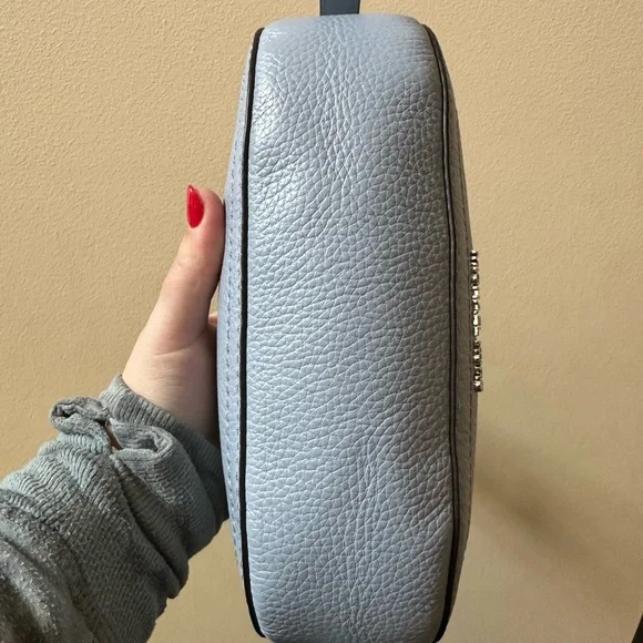 Michael Kors Camden MK Pouchette Crossbody Zip Bag Pale Blue Leather - Picture 4 of 8